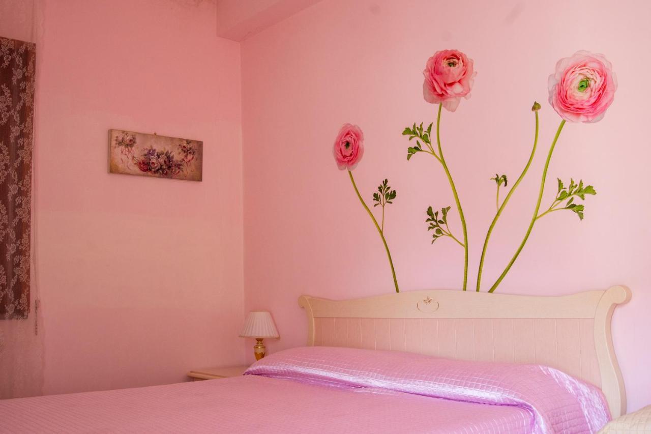 Villa Dei Fiori - Exclusive Villa With Garden In Sorrento Coast วีโกเอเกวนเซ ภายนอก รูปภาพ
