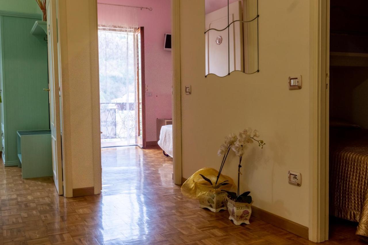 Villa Dei Fiori - Exclusive Villa With Garden In Sorrento Coast วีโกเอเกวนเซ ภายนอก รูปภาพ
