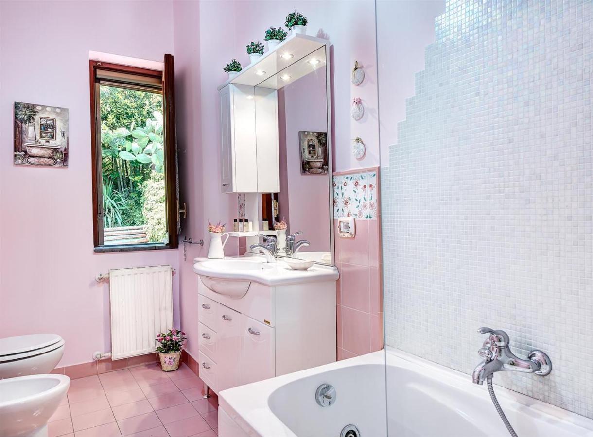 Villa Dei Fiori - Exclusive Villa With Garden In Sorrento Coast วีโกเอเกวนเซ ภายนอก รูปภาพ