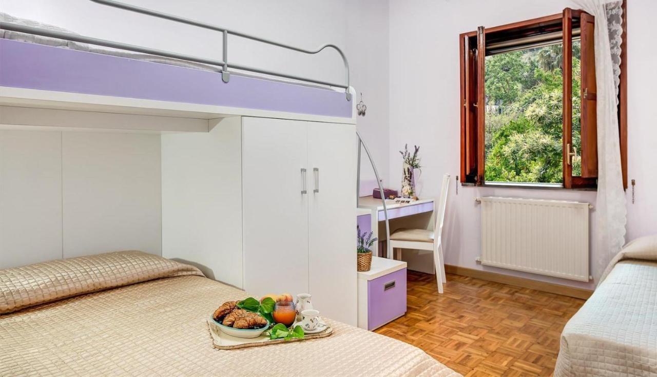 Villa Dei Fiori - Exclusive Villa With Garden In Sorrento Coast วีโกเอเกวนเซ ภายนอก รูปภาพ