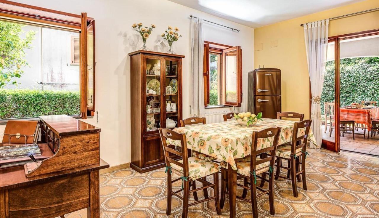 Villa Dei Fiori - Exclusive Villa With Garden In Sorrento Coast วีโกเอเกวนเซ ภายนอก รูปภาพ